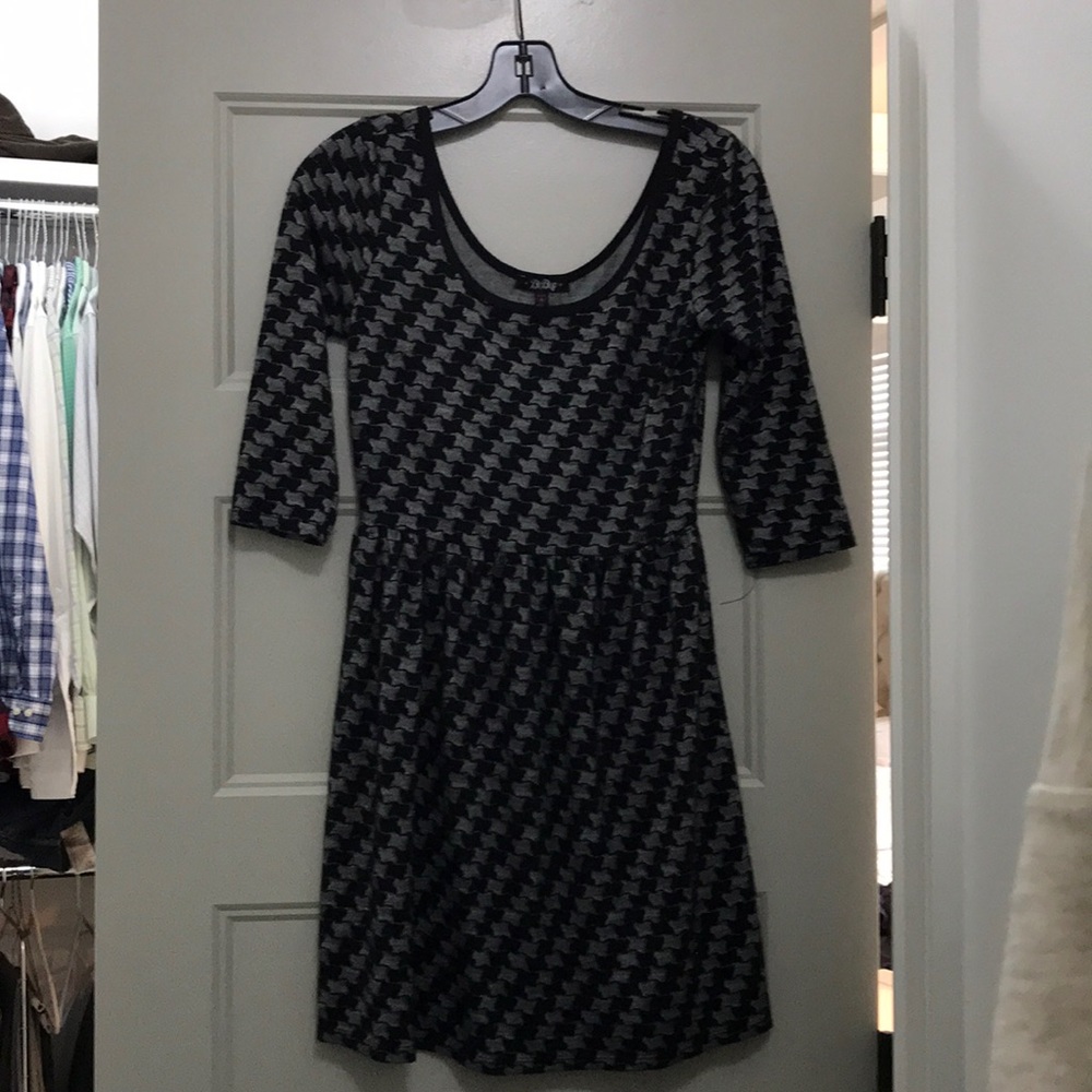 Black and Gray large print Houndstooth dress